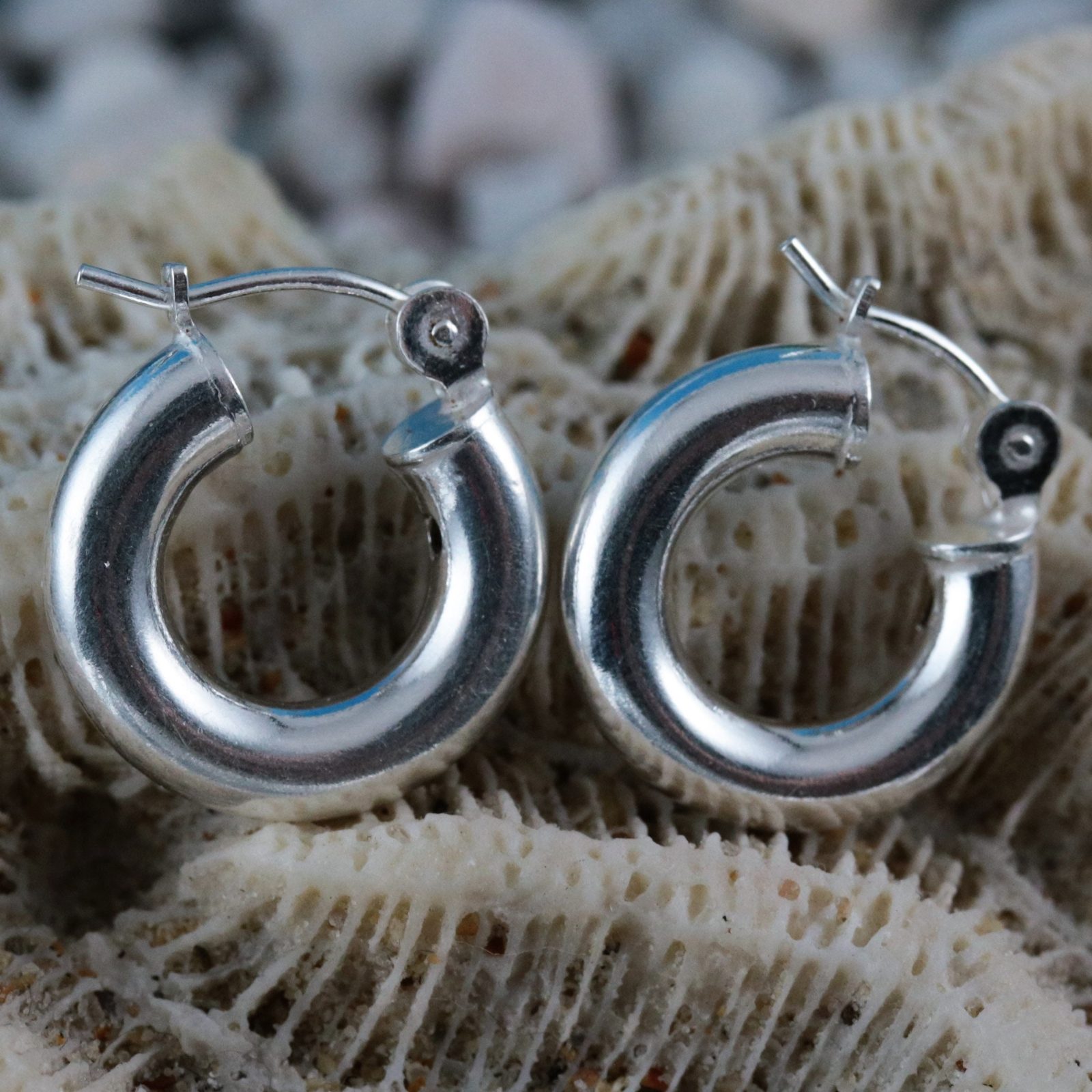 15x9mm Silver Plated LEVERBACK Earrings w/ Open Ring