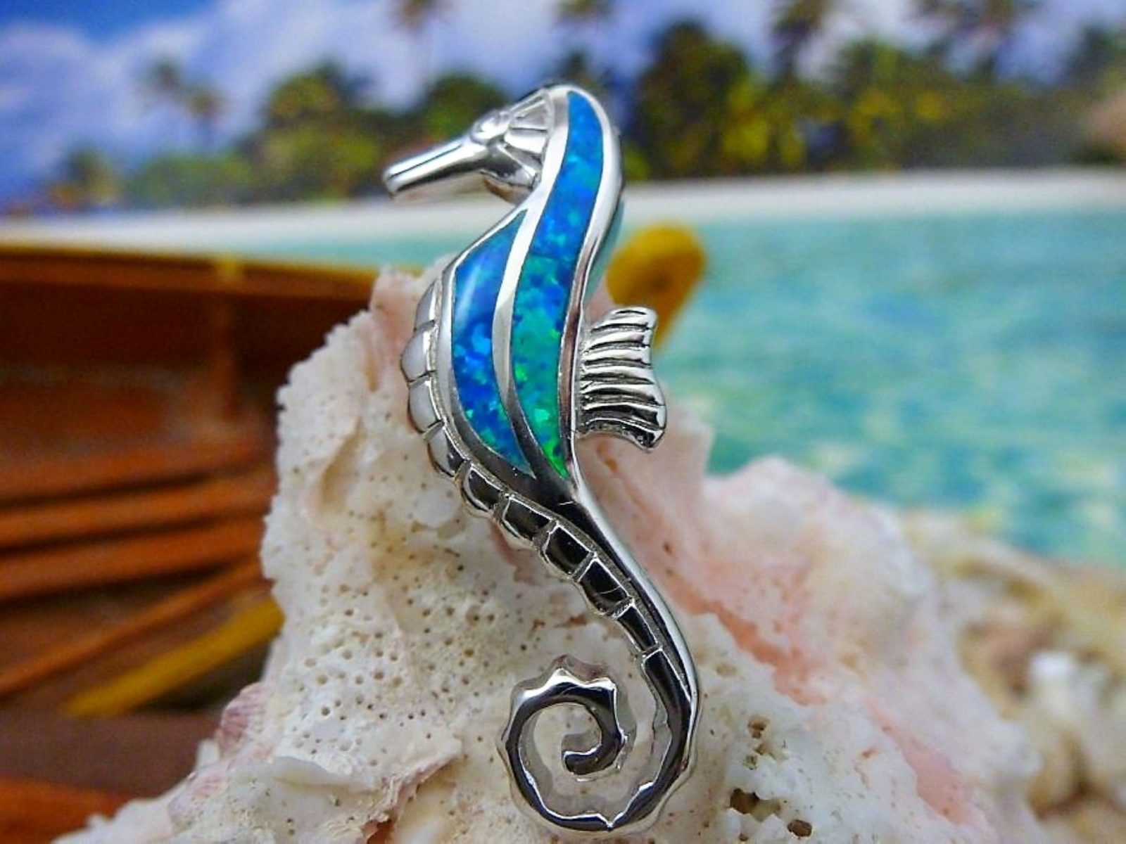 Seahorse pendant silver store