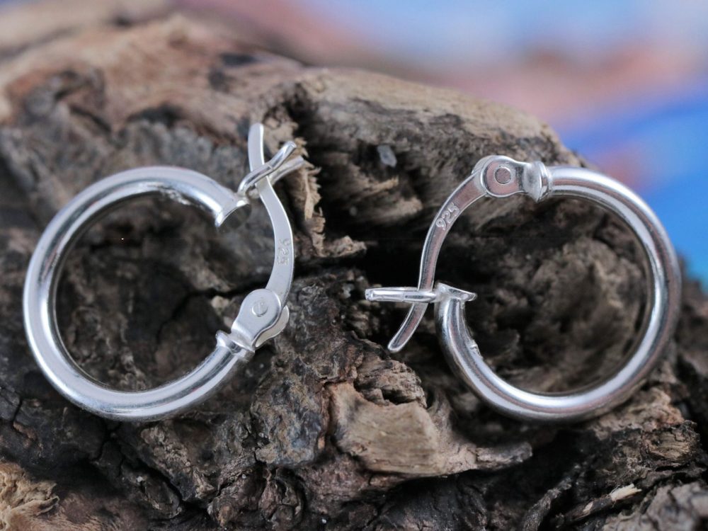 18 x 2mm 925 sterling silver hoop earrings.