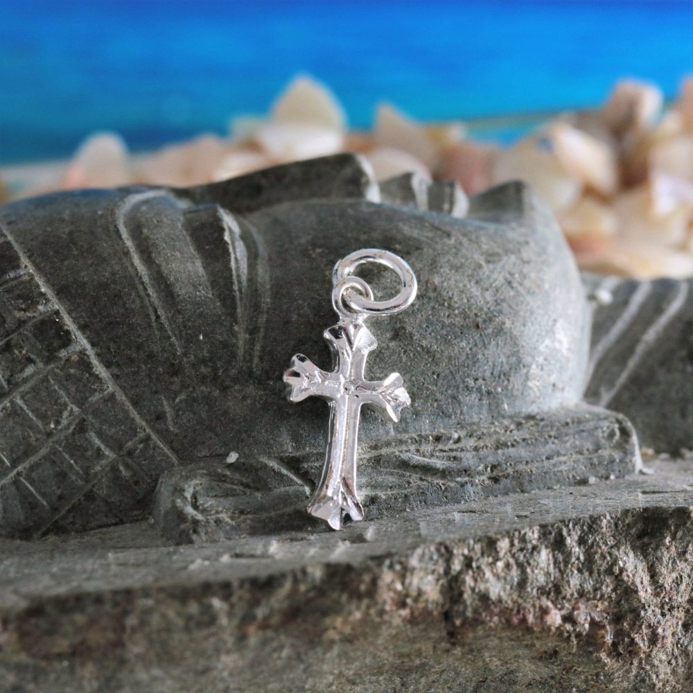 925 silver cross discount pendant