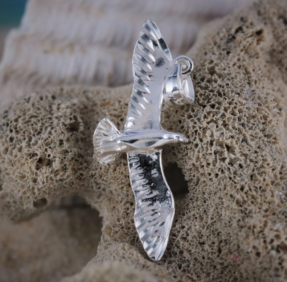 Seagull necklace deals
